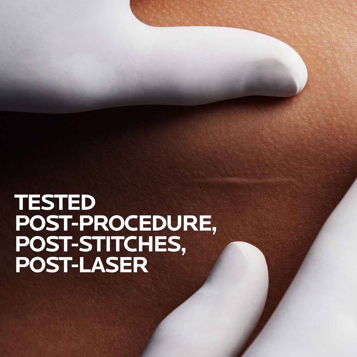cicaplast-gel-b5-skin-protectant-t6 06-cicaplast-gel-model-1500x1500.jpg
