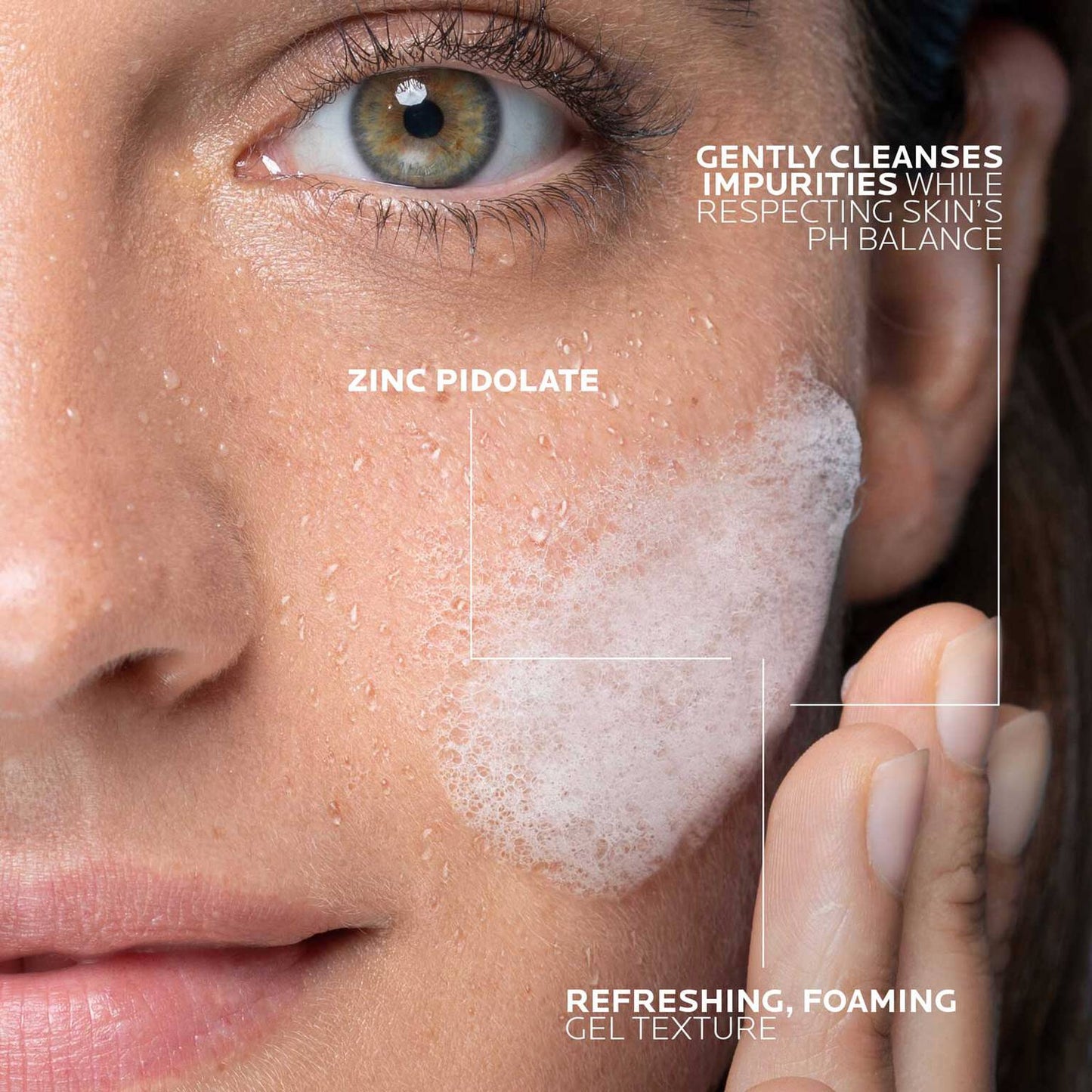 effaclar-gel-facial-wash-for-oily-skin-g6 LaRochePosay-Product-Effaclar-Effaclar-Foaming-Gel-400ml-3337872411991-texture-REV.jpg