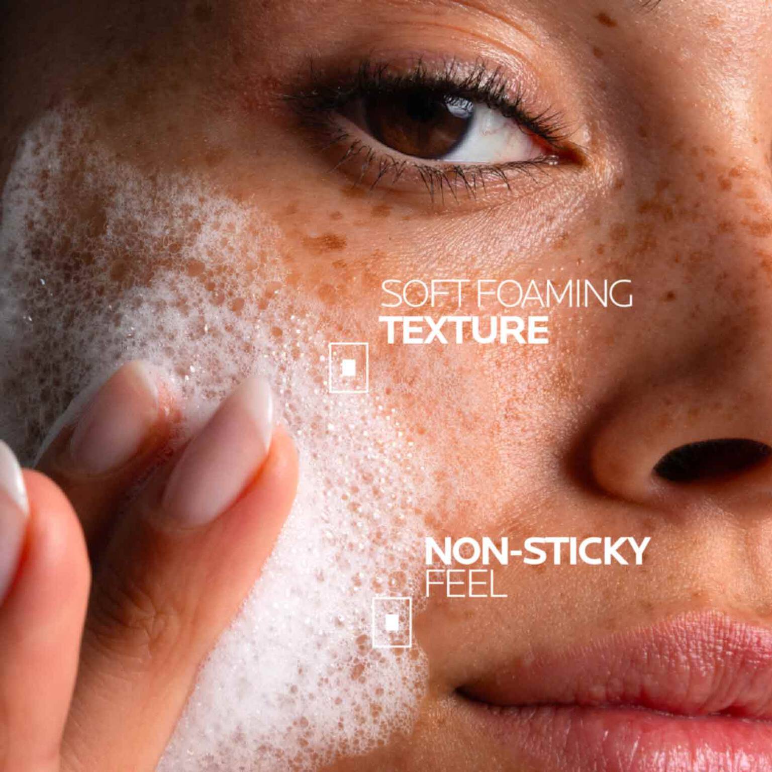 effaclar-supramolecular-oil-and-pores-jelly-cleanser-e9 Supramolecular-Cleanser_D2C-ATF-Texture_1500x1500.jpg
